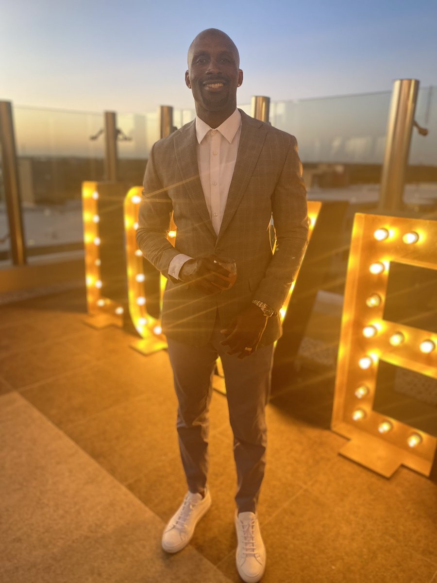 AlTheHawk's tweet image. Spread Love …stop hatin!!