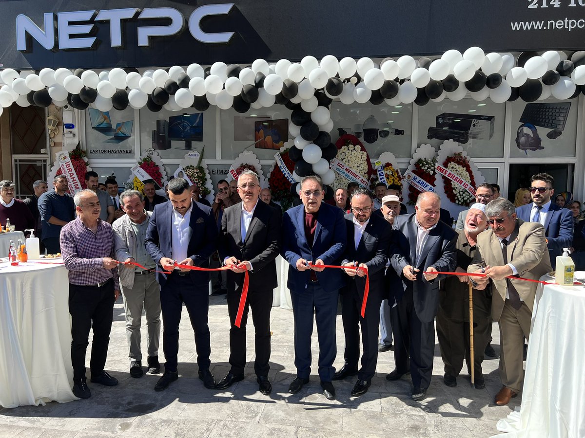 📍Hayırlı ve Bereketli Olsun…

Genç girişimci kardeşimiz Levent Ahmet MENEKŞE’nin açmış olduğu NETPC Bilgisayar Bakım ve Onarım Merkezi İlimize ve kendisine hayırlı olsun. Rabbim bereketli kazançlar nasip etsin…