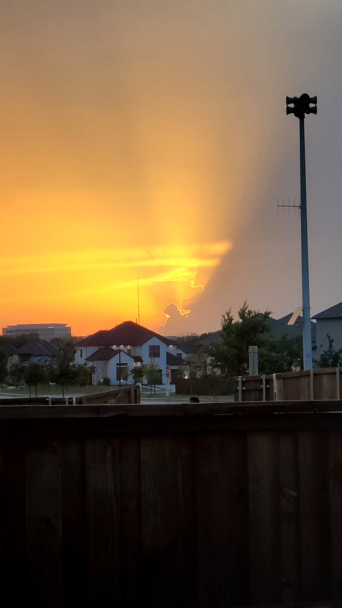 Mrksh108's tweet image. #clouds #cloudcapture