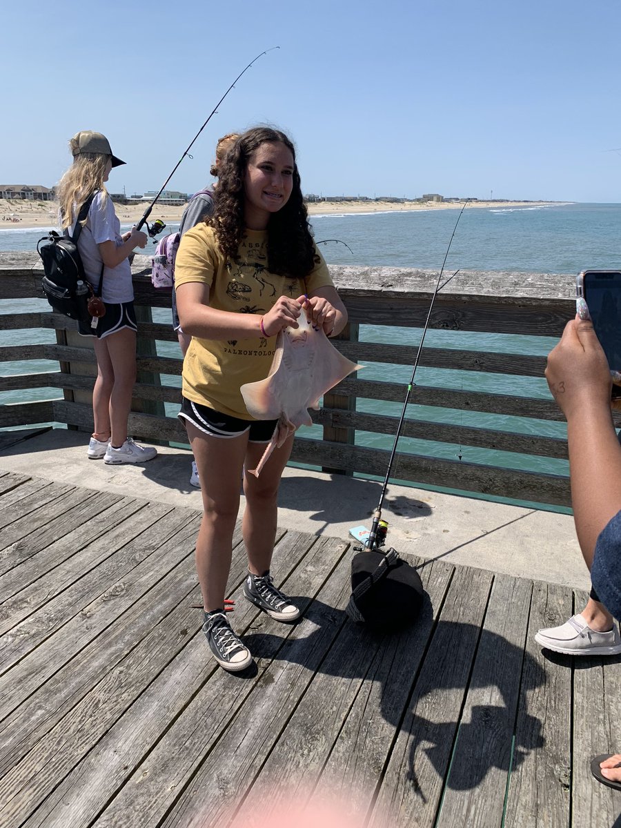 Ms. Thomas 🌞🌈🎨 tweet media