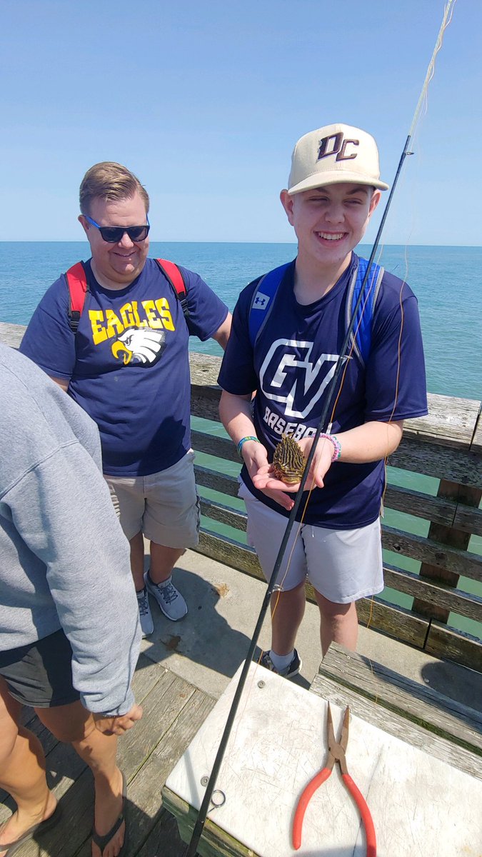 Ms. Thomas 🌞🌈🎨 tweet media