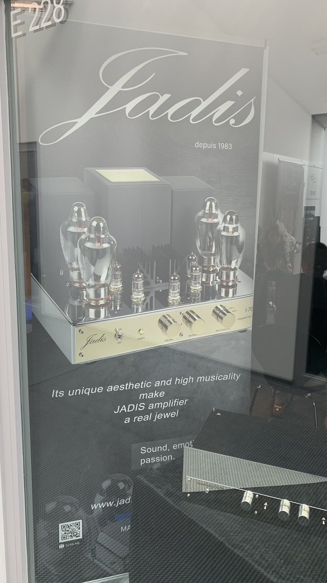 hexagonal_sound's tweet photo. フランス真空管アンプの老舗Jadis、実はメトロノームの創業者は元々ジャデスのエンジニアだった歴史があります！ https://t.co/LLdUtwOBJf