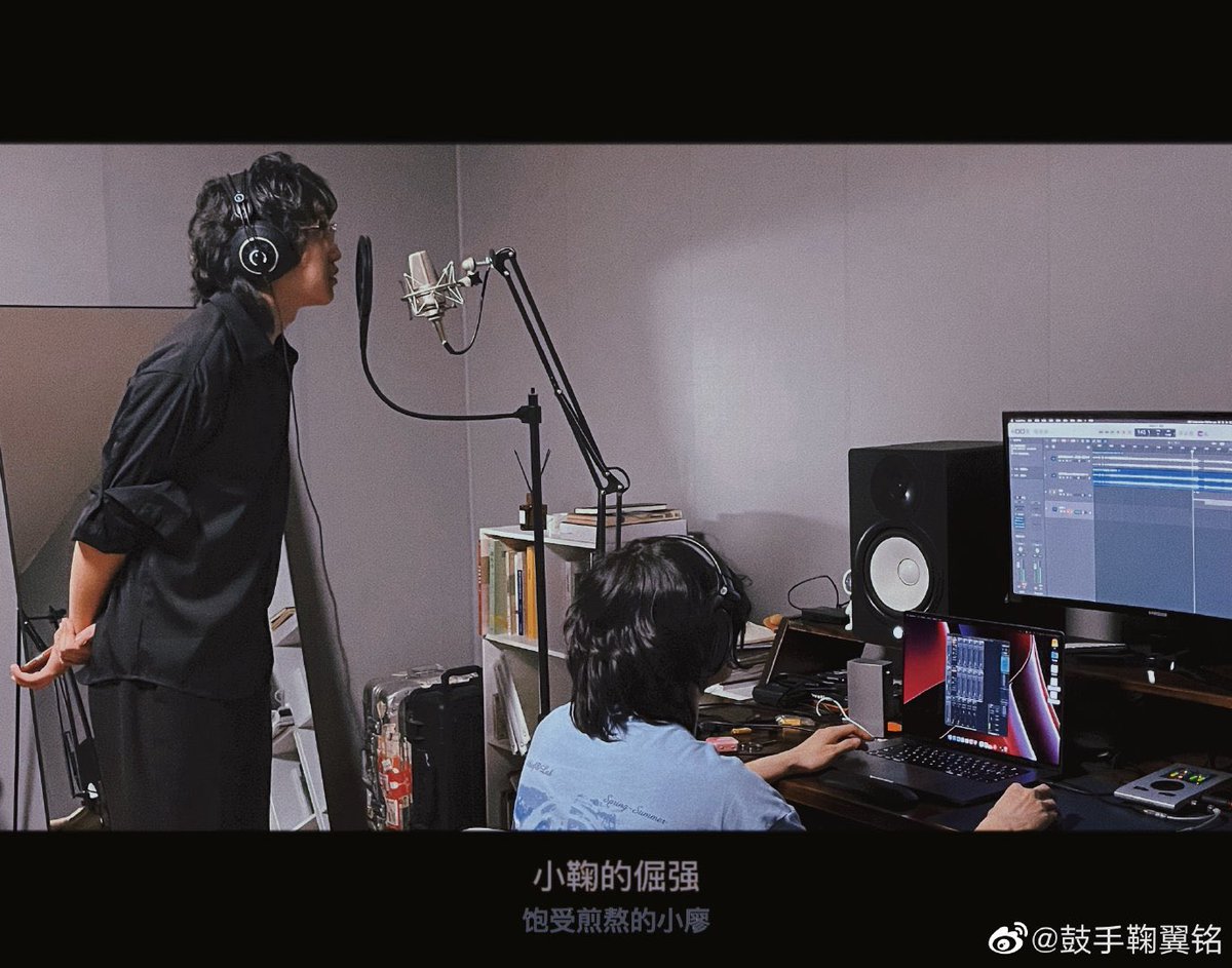 napphonographTH's tweet photo. #Juyiming Weibo Update 20220521
ผมร้องเพลงได้จริงๆนะ
（ข้อความบนภาพ : ความดื้อรั้นของเสี่ยวจวี, ความทุกข์ทรมานของเสี่ยวเลี่ยว)
#thecomingonesuperband
#午睡留聲機
#วงเครื่องเล่นนอนยามบ่าย https://t.co/mGZ2oOUZtU