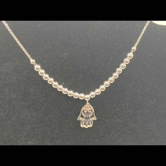 Weflip4u's tweet photo. So good I had to share! Check out all the items I'm loving on @Poshmarkapp from @StellaTomko #poshmark #fashion #style #shopmycloset #entro #currentelliott: https://t.co/ZjTMLiusjI https://t.co/AQCRQYKFZ6