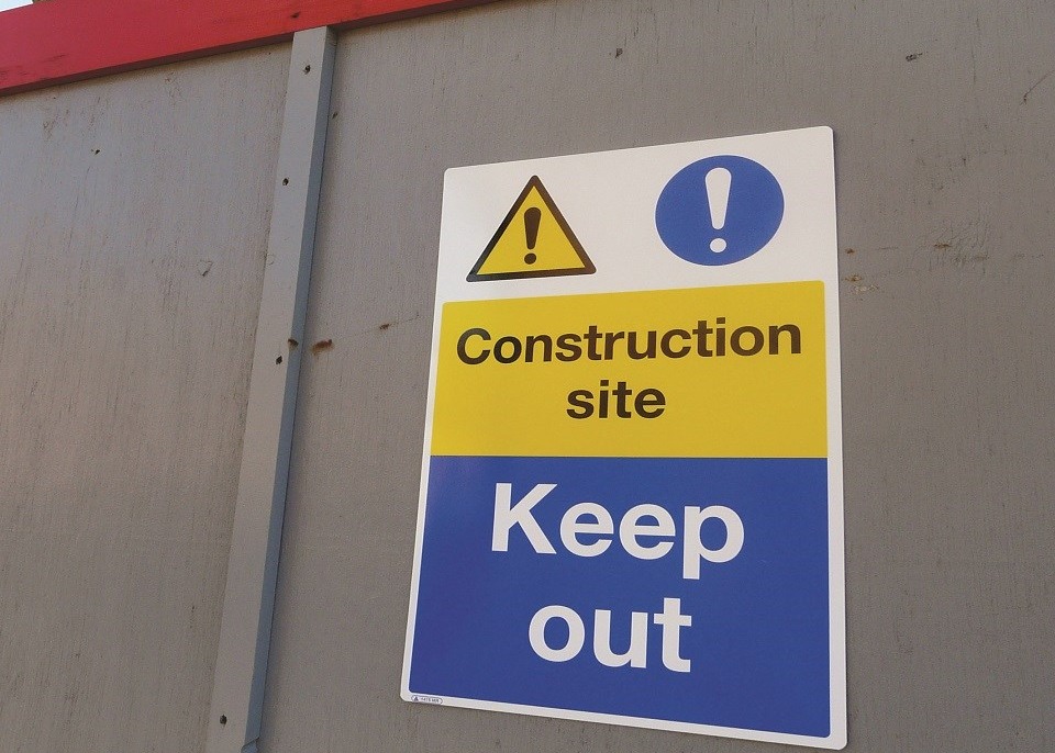 SXMacclesfield's tweet image. With construction sites your signage needs fall into 2 categories; firstly signage that is necessary to ensure compliance with guidelines, and secondly promotional signage to advertise and market your business or development. 

#ConstructionSigns #Macclesfield