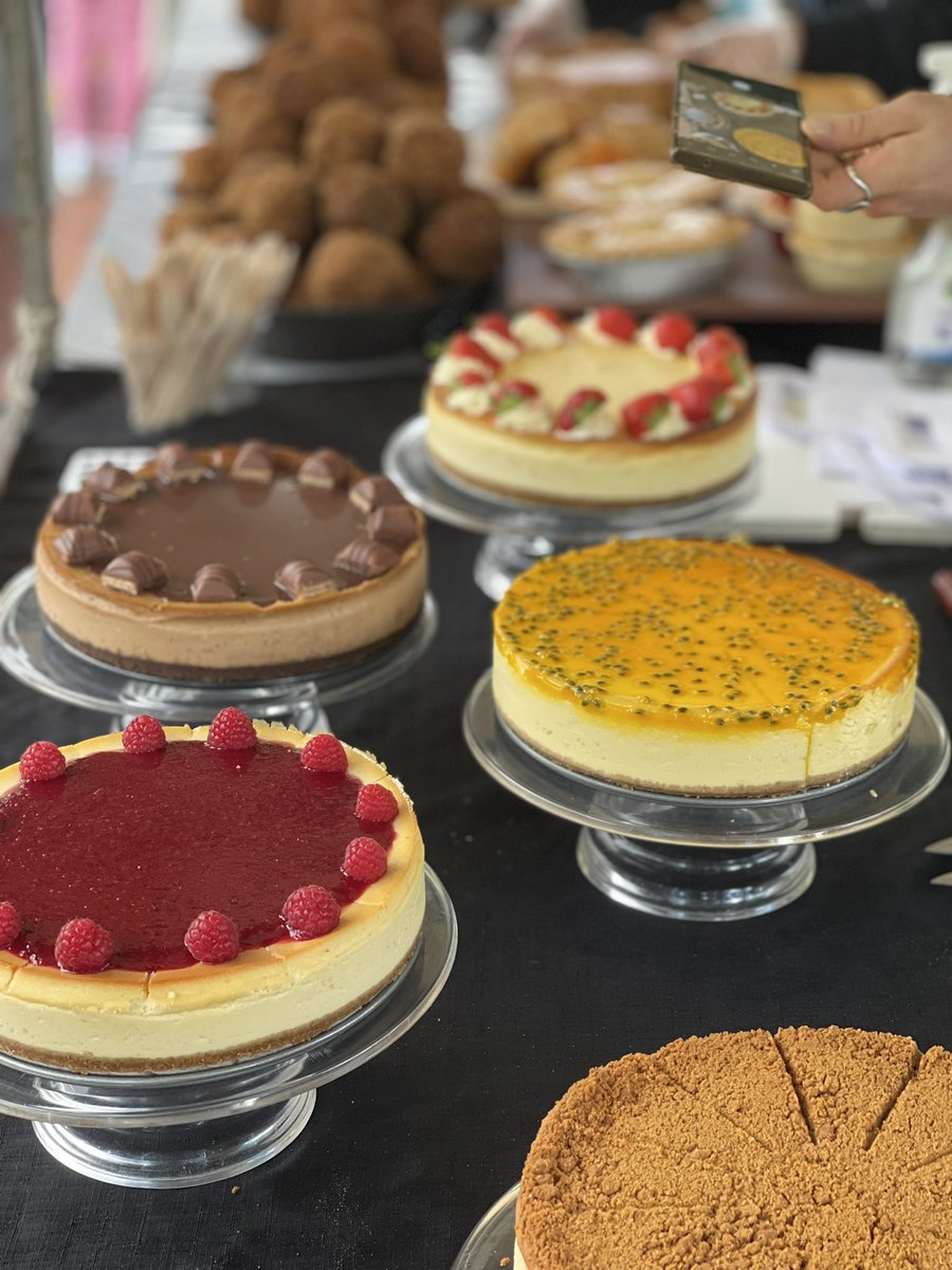 DOYSQ's tweet photo. Our Fine Food Market continues until 4pm. Still time to pick up something delicious to enjoy on our green. https://t.co/Mm0wAFxugT