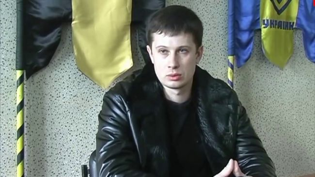 The roots of “Azov” can be found in the Neonazi soccer hooligan scene of Kharkov. Andrei Biletsky was the central figure of the nascent movement for the longest time. A Kharkov native, he joined numerous nationalist organizations, e.g. the Lvov-based “Tryzub”.