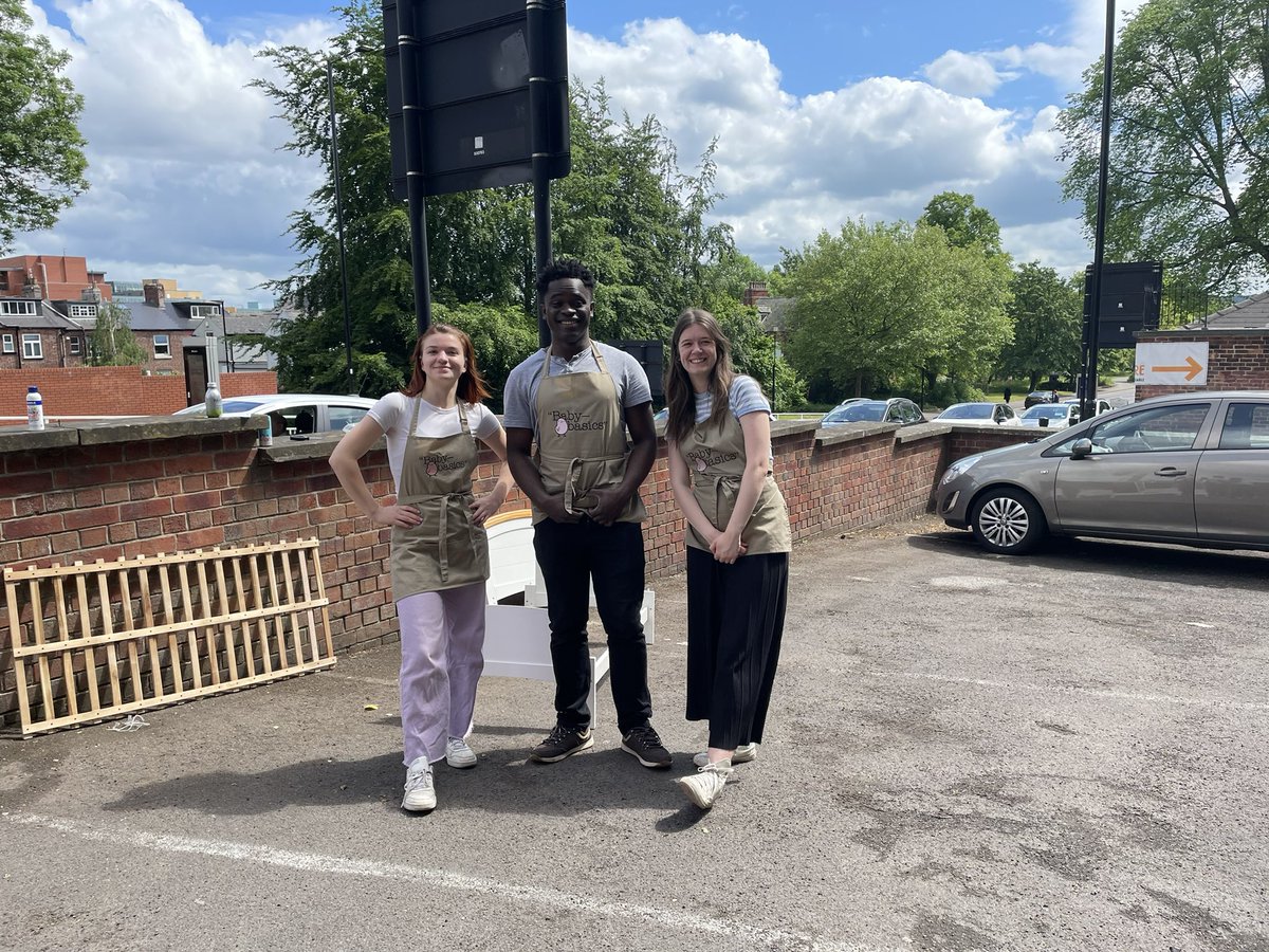 BabyBasicsUK's tweet photo. HUGE thank you to @sheffjournalism students for helping at our donation day &amp; for the whole #ourkidscount campaign with @SheffieldStar 
4 cots/cot beds
1 toddler bed 
1 double buggy 
3 toddler buggies
3 NB prams 
4 highchairs
3 bouncy chairs
4 playgyms
3 Moses Baskets https://t.co/3dsNgATJ2b