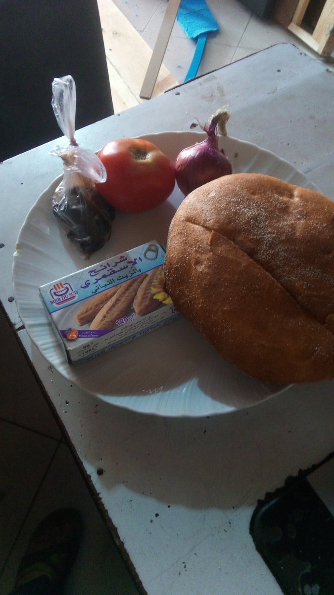 bentraim's tweet photo. عندما تبحث عن الشريك المناسب ابحت دوماً على من يحتاجك ويحضنك ولا تبحث عن العكس https://t.co/ubC30fzE2l