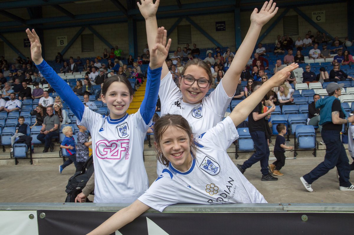 HerGameToo's tweet photo. Bury FC Foundation Women beat Clitheroe Wolves Ladies 2-0 to seal the title in front of a record-breaking crowd of 655 at Gigg Lane last weekend.
“It was a truly momentous day and occasion for the team, fans and the womens game” - @buryfcofficial 🤩
Thank you for sharing! 💛 https://t.co/A5KgNMlAX8