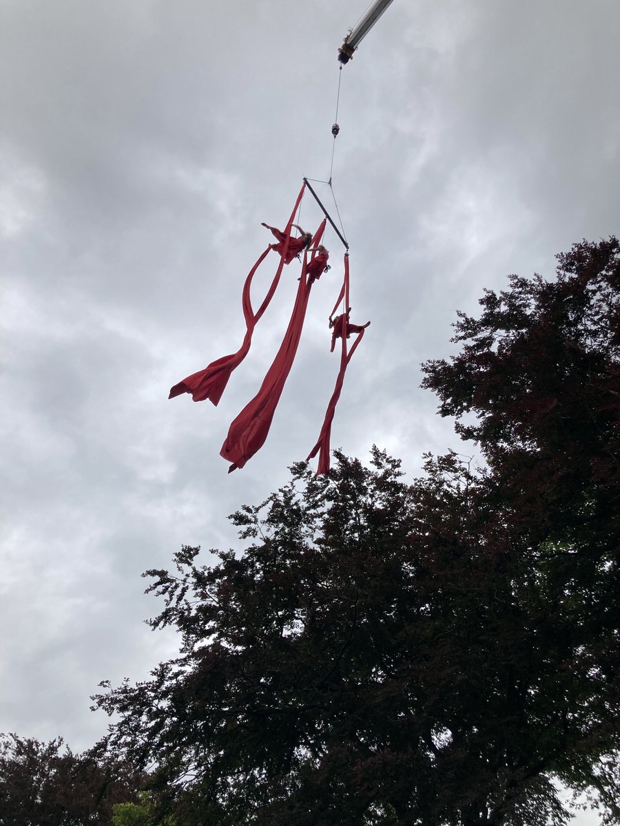 LimerickArts's tweet photo. Free performances today @fidgetfeetdance at Pery Square for @LimeTreeTheatre #futurelimerick https://t.co/u5TSYugsNe