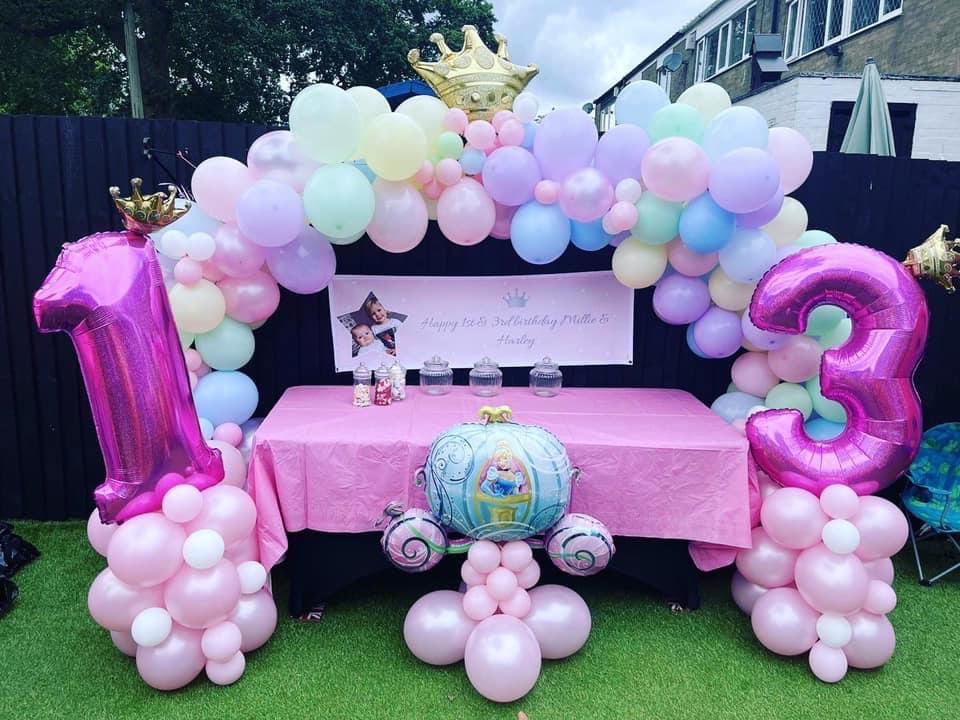 KnowScents's tweet photo. Do you have a party coming up? Birthday. Anniversary, christening, wedding, graduation, prom, whatever the event we can help 🥳
Table clusters 
Balloon hoop 
Balloon arch / Garland
Number stacks/displays 
Chair covers / sashes 
Table coverings
#b31 #b31balloons #SmallBusiness https://t.co/s9EboPno5o
