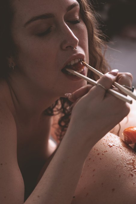 Come see more of @FiammaSolo eating sushi from my 🍑 Shot by SullaSoglia (IG) https://t.co/A4em0IdXTc<a class="tags" target="_blank" title="On Twitter" href="/?out=eyJ0eXAiOiJKV1QiLCJhbGciOiJIUzUxMiJ9.eyJpYXQiOjE3MjQ1MjU0NTYsImlzcyI6InR3cG9ybnN0YXJzLmNvbSIsIm5iZiI6MTcyNDUyNTQ1NiwiZXhwIjoxNzU2MDYxNDU2LCJyZWRpcmVjdF91cmwiOiJodHRwczovL3R3aXR0ZXIuY29tL0ZpYW1tYVNvbG8ifQ.lNJVGBX9ecGr_lIwPbdugkk-97IW0SoOawfvyP0Yj-urwyQBzFsgb6WZQ5GmcceB9E7i0s692xu41vIudMXwHg">@FiammaSolo</a><a href="/tag/merculed%C3%AC"class="tags"><span>#merculed&igrave;</span></a>