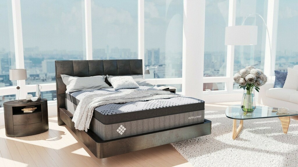 LasVegasMarket's tweet photo. If you've been to Market, you know it's a crazy time full of incredible experiences. We're getting ready for the ride with some good 💤 You'll be able to check out incredible mattresses like the Grand Mattress by @intellibed this summer in Building B.… https://t.co/yXmarVzYTV https://t.co/47MNRIstgm