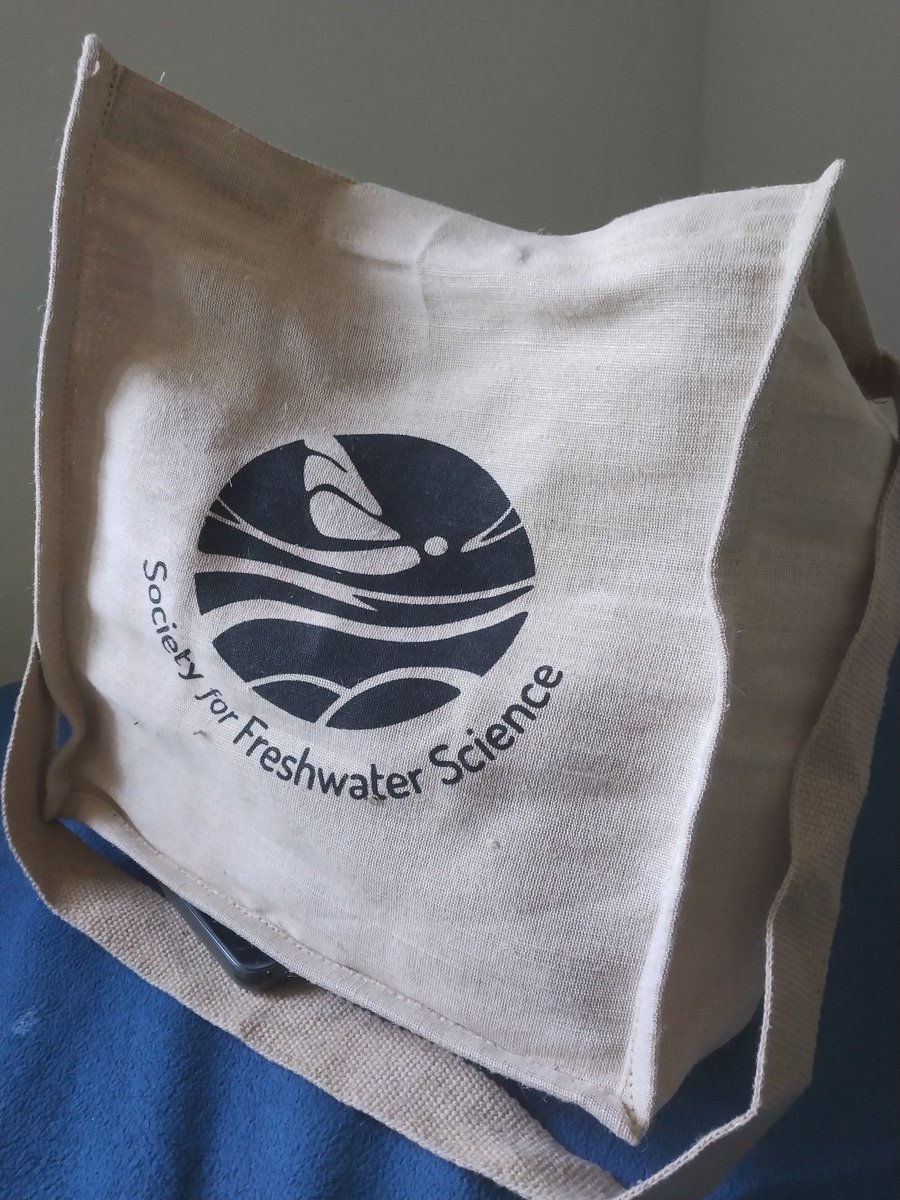 An excellent moment for us <a href="/CostelloLab/">Dave Costello</a>, <a href="/LKCBiogeochem/">Lauren Kinsman</a> Lab sharing our science and networking at #JASM2022. We look forward to more productive works and exciting findings till the next meeting in Brisbane. Thanks to <a href="/BenthosNews/">Freshwater Science</a> for the BINGO bag reward too.