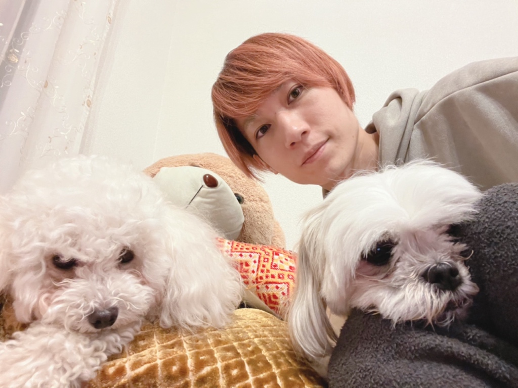 tiger_sakurai's tweet photo. ありがとうございました！！
たくさんの人にお祝いして頂いて、この仕事をしていて本当に良かったなと思います。
これからは5人家族で幸せに過ごしていきたいです\( ˆoˆ )/ https://t.co/gYApd8XxZy