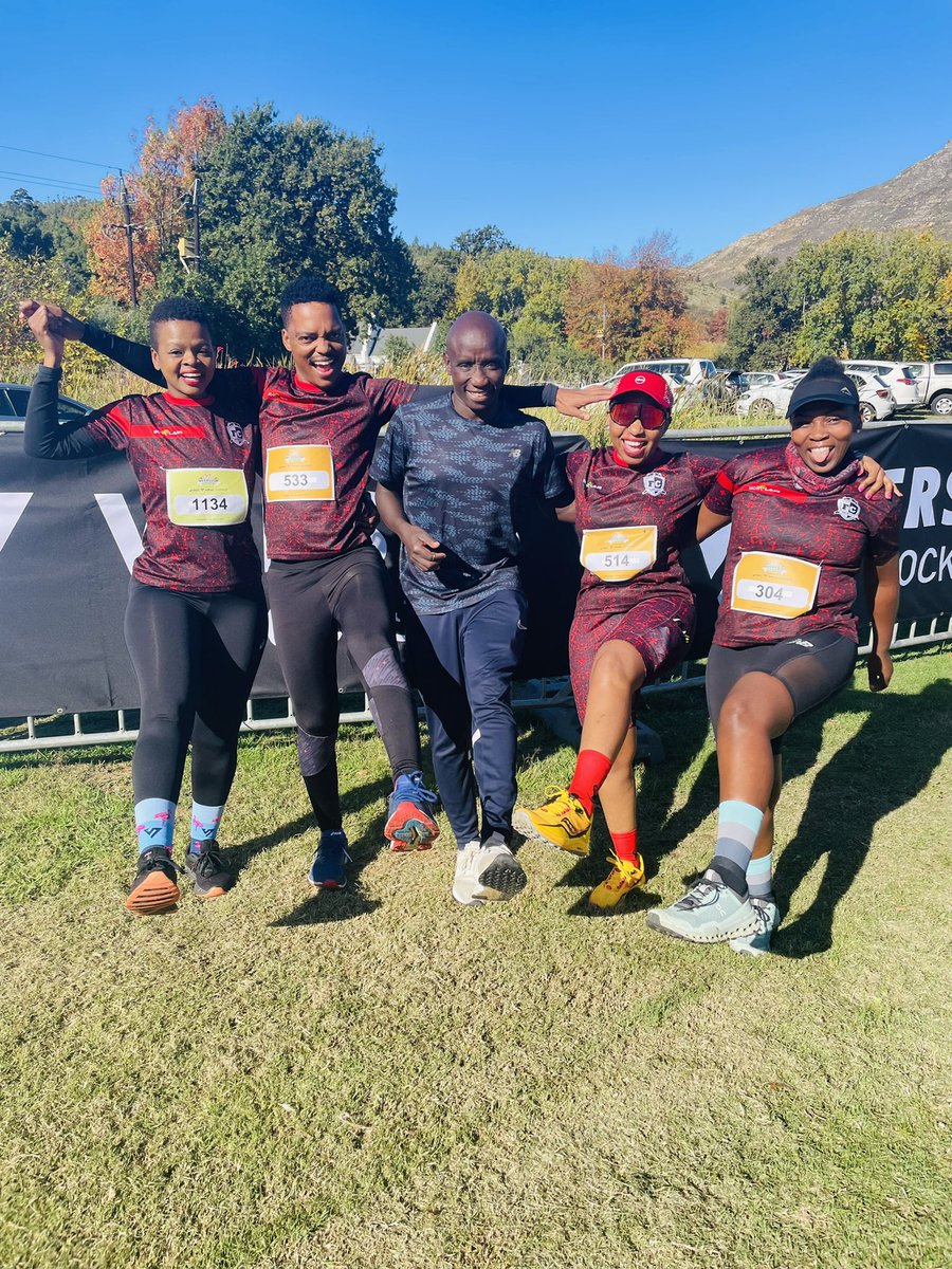 Devandy10's tweet photo. We visited Franschoek trails this morning, it was magnificent and scenic…loved it 👌🏽🙌🏽💪🏽❤️

#IPaintedMyRun
#RunningWithTumiSole 
#VersusRunParty
#Garminsa
#asicsza
Dynamite 👸🏽 https://t.co/zlkbuy2sjI