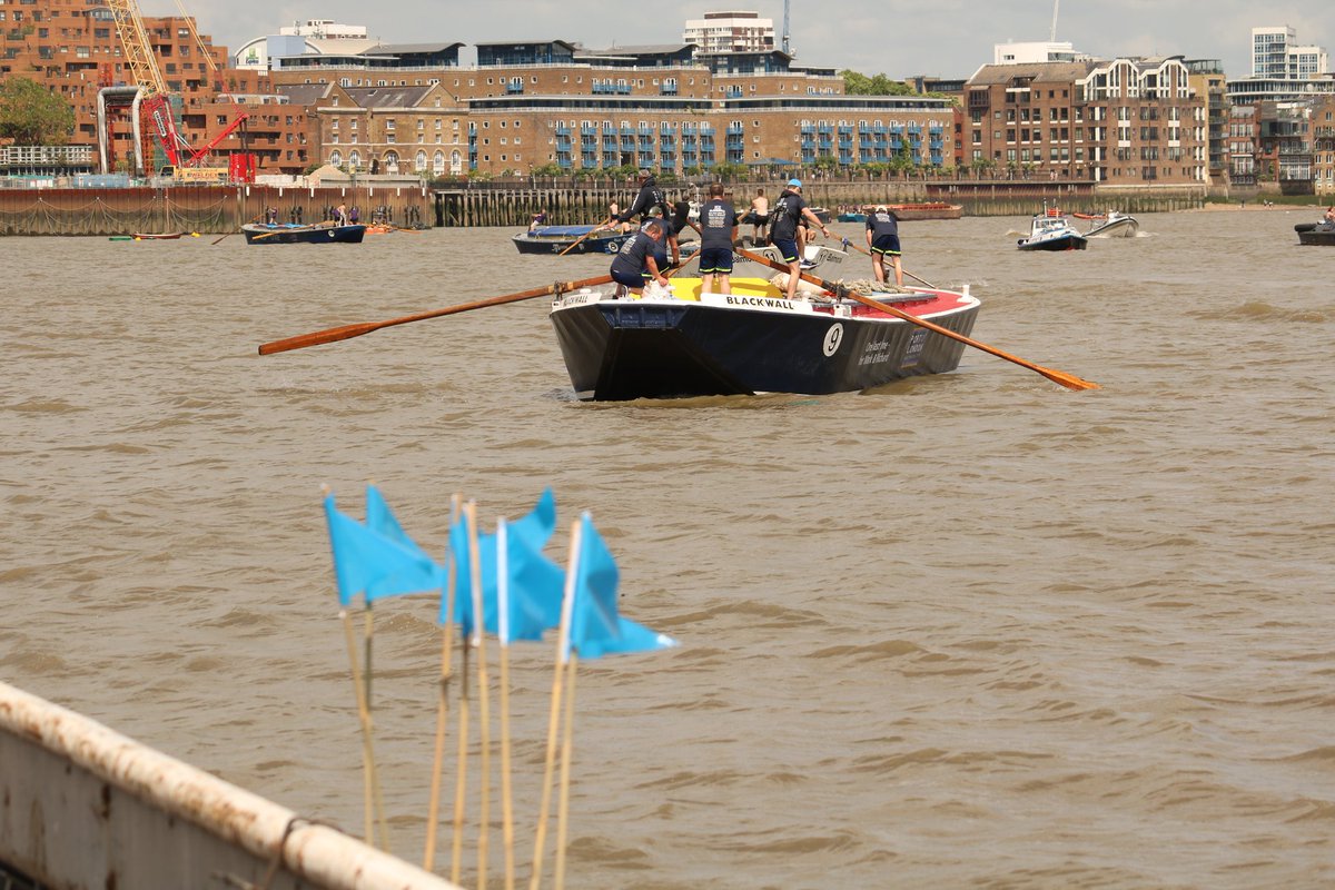 Thames Barge Driving tweet media
