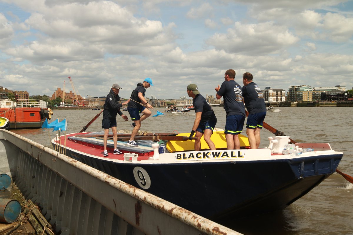 Thames Barge Driving tweet media