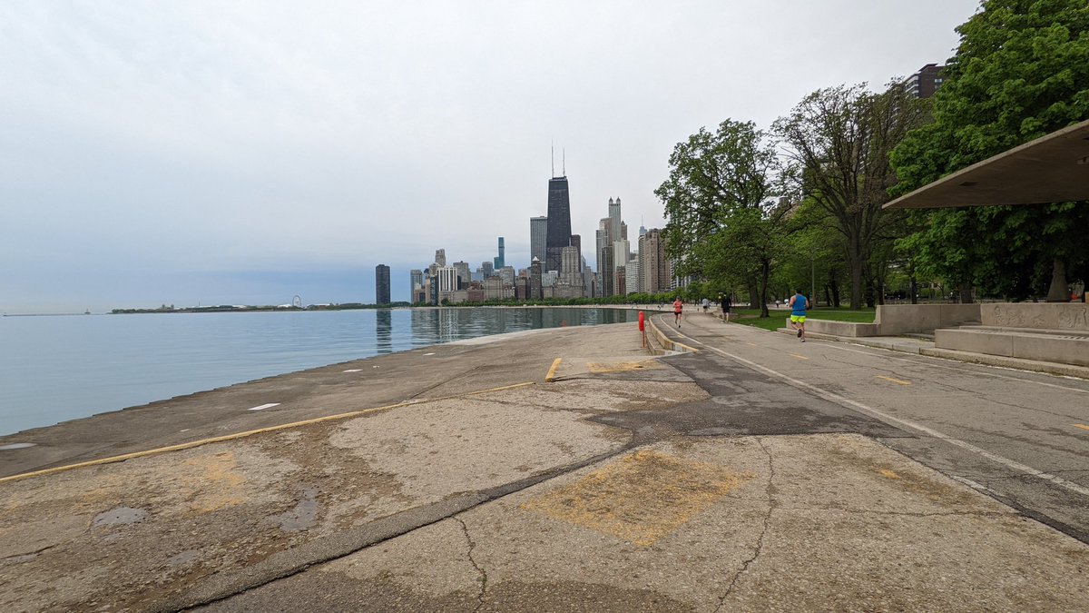 acnatta's tweet image. Getting that post-#CJS2022 walk along Lakeshore this morning during a break in the rain…