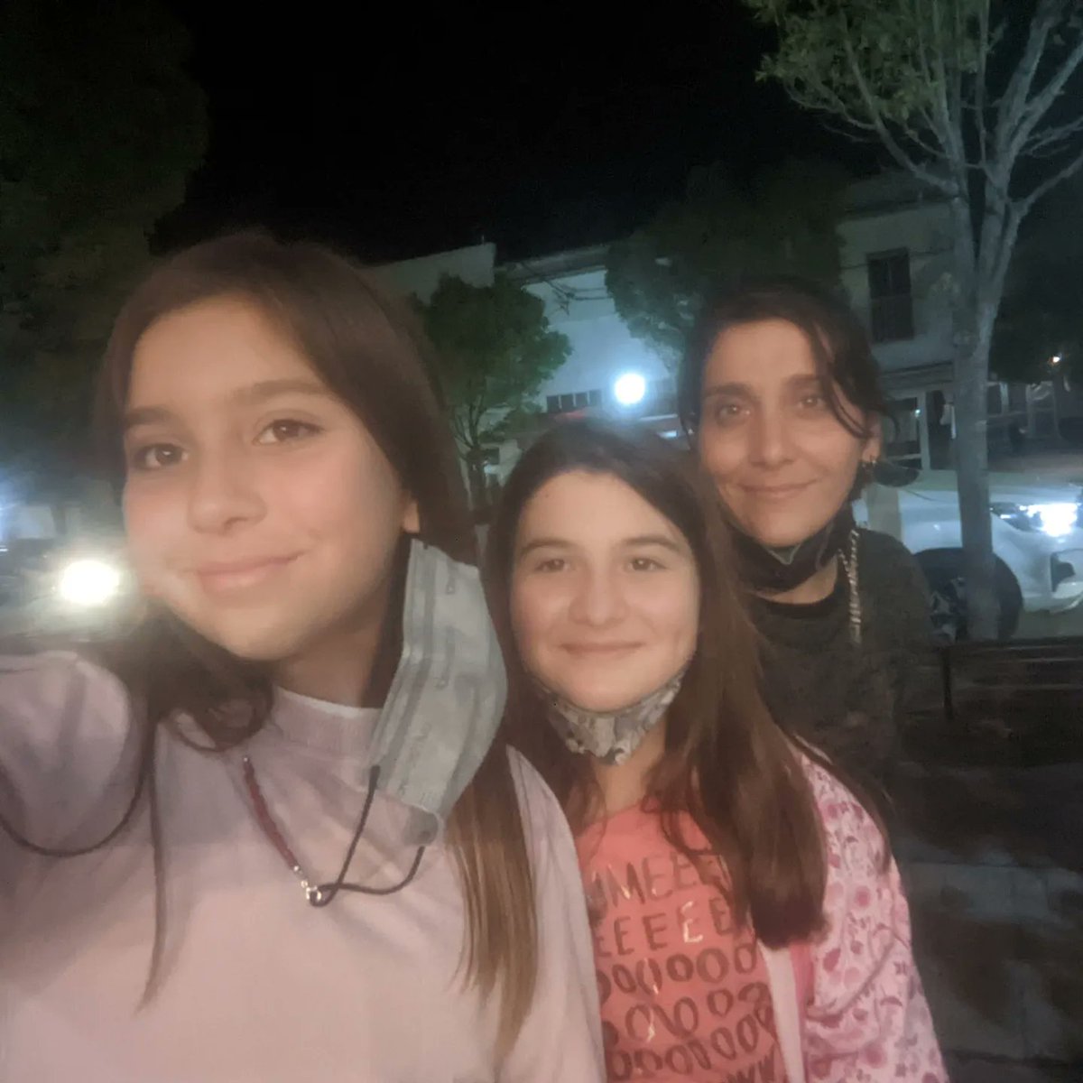 YGattiGarbuglia's tweet photo. Feliz Cumpleaños mi bella Pauli!!! 

Que cada uno de los deseos que pidas se cumplan y que toda la felicidad del mundo invada tu corazón. 

Sos una personita muy especial para mí ❣️
Te Quiero Mucho mi linda ahijadita ❤️ https://t.co/6l7XONA06W