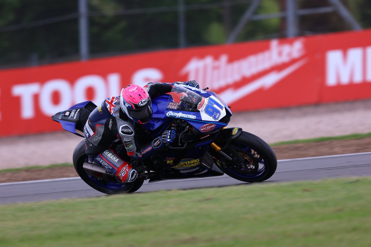 P2 and P3 for <a href="/BRADZnumber97/">Bradley Perie</a> and Harry Truelove in #doningtonbsb qualification.... quick bit of hydration ready for racing this afternoon!
