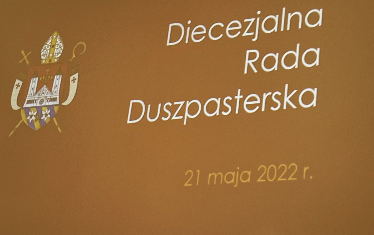 PiotrLibera's tweet photo. Dobiegła końca kadencja diecezjalnej rady duszpasterskiej. Na ostatnim spotkaniu rozmawialiśmy o wyzwaniach pastoralnych stojących przed Kościołem Płockim. Po ciekawej dyskusji, był czas na wspólną kawę. Dziękuję wszystkim członkom tego ważnego gremium za 6 letnią współpracę. https://t.co/LadfMZvpgk
