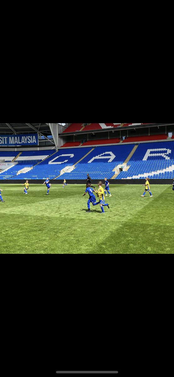 A fantastic experience today for our U8’s playing at the <a href="/CardiffCityStad/">Cardiff City Stadium</a>! A huge thank you to <a href="/CF11Academy/">Cardiff City Academy</a> for the invite, the players really enjoyed themselves! <a href="/BarryTownUnited/">Barry Town United</a>