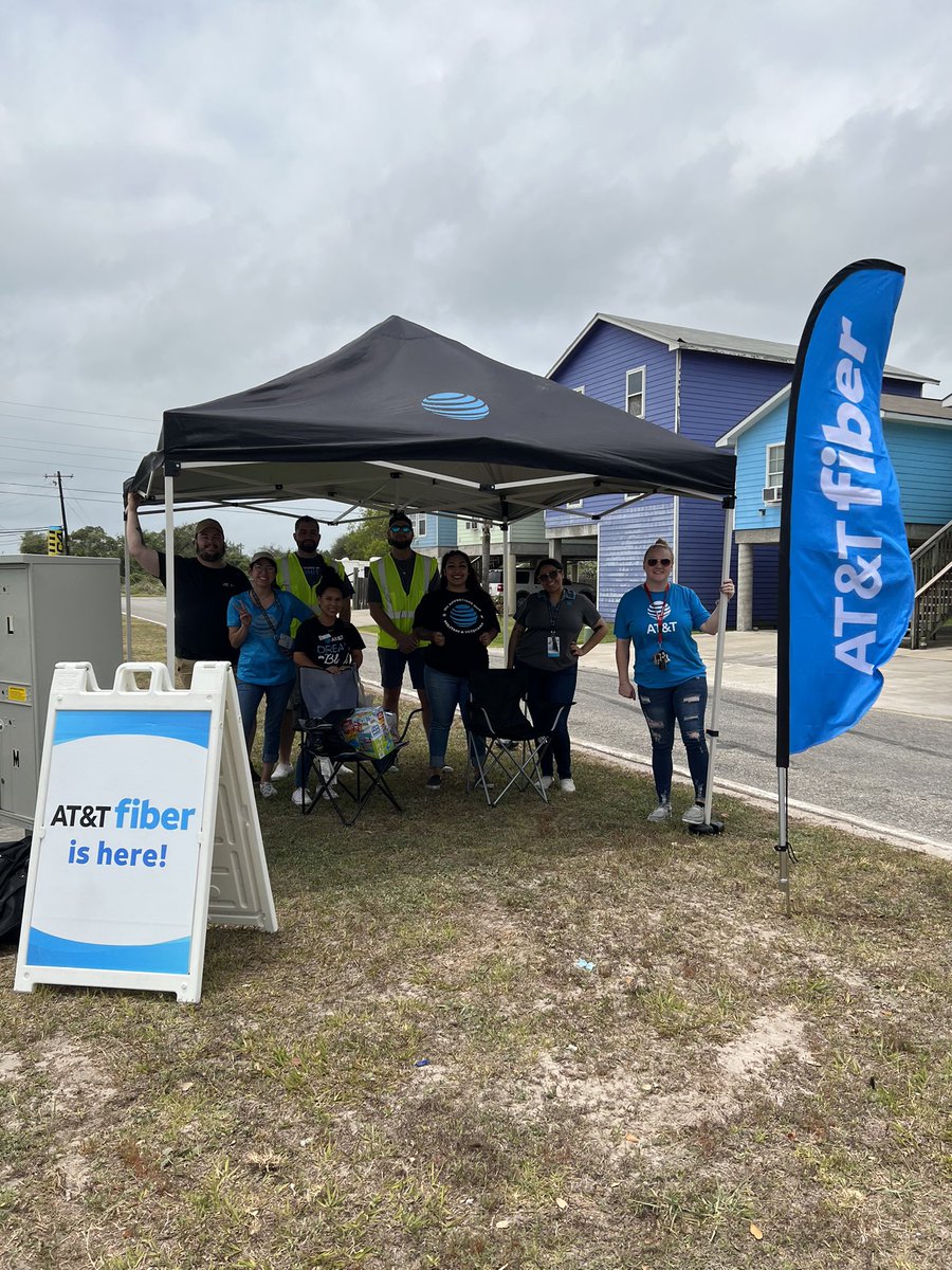 kirsten_peavey's tweet image. Prime Rockport helped the Holiday Beach neighborhood get hooked up with super fast fiber!! 🌐💨🏝#ATTfiber #fastfriendlyservice #STXfiberflex #WinAsOne #PrimeTime @FEL_liannalove @SoilaLomelin @AkbarPRIME1 @STXSpeedsetters