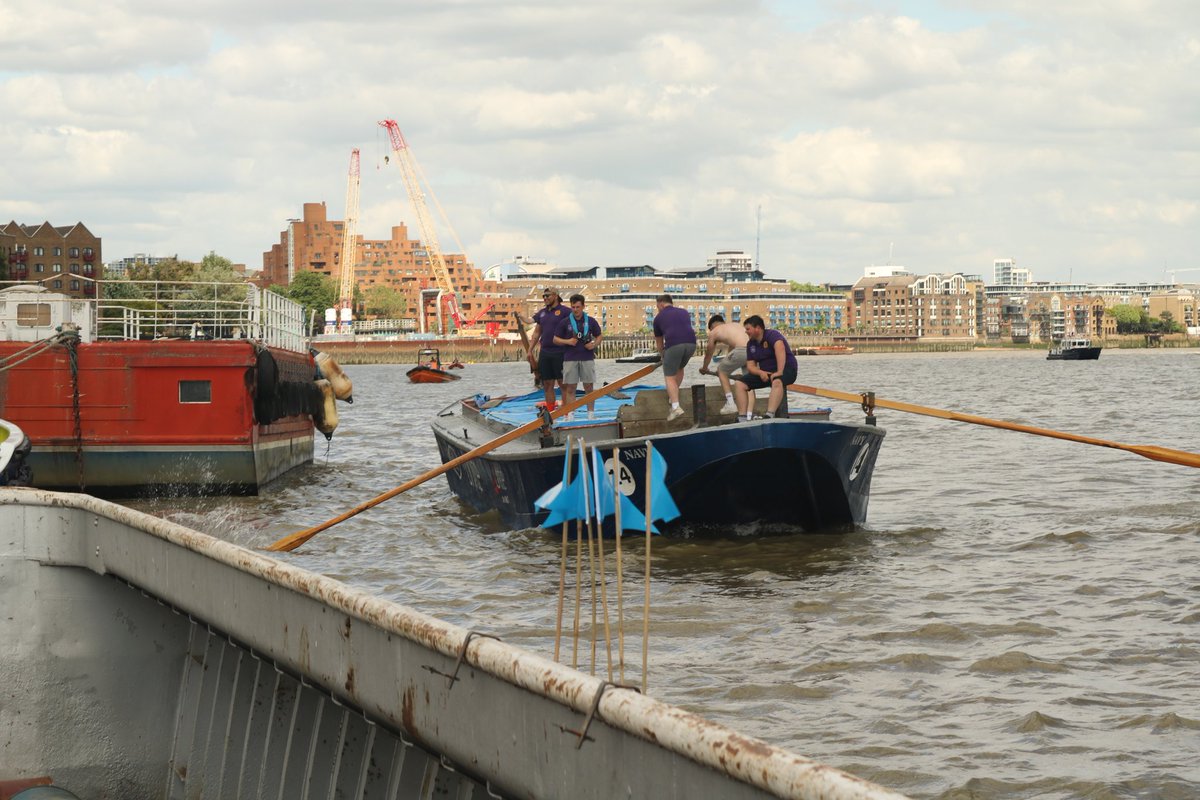 Thames Barge Driving tweet media