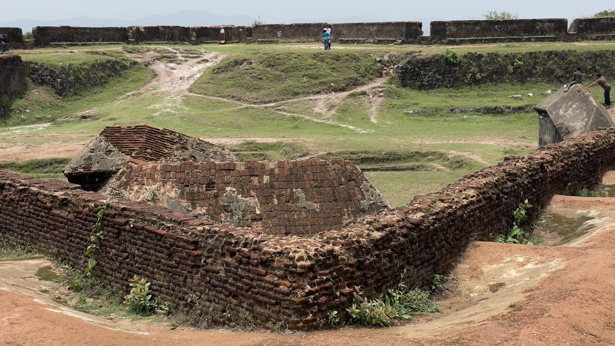 Manjarabad Fort , Karnataka , India 

#manjarabadfort #fort