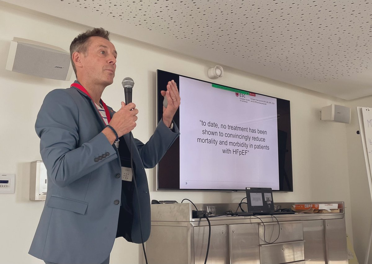 CCF_cardio's tweet photo. Dans l’insuffisance cardiaque à FE préservée #HFPEF le critère de jugement principal n’est pas la mortalité mais plutôt la qualité de vie et le niveau de dyspnée. #WECCFGRRC Nombreuses pistes de recherche pour le traitement de ces patients. Place du Phenomapping. https://t.co/DMYviee87G
