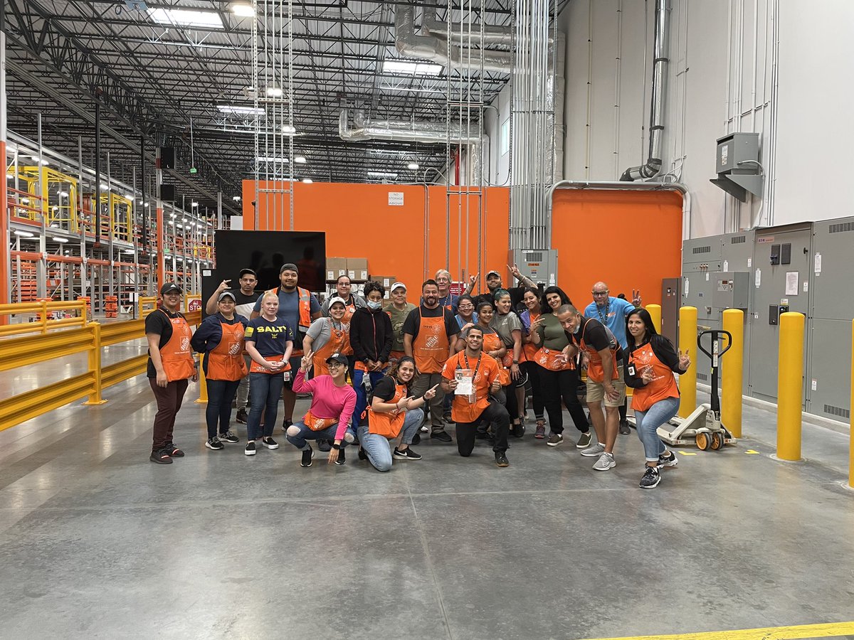 Peer to peer, associate to leader.. recognition REAL recognize real. A special homer to an amazing leader from all of us on IB K3! Yyoouuuu rock <a href="/Angel61619404/">Angel</a>! #weappreciateyou <a href="/5855DFCMDO/">DFC/MDO 5855</a>