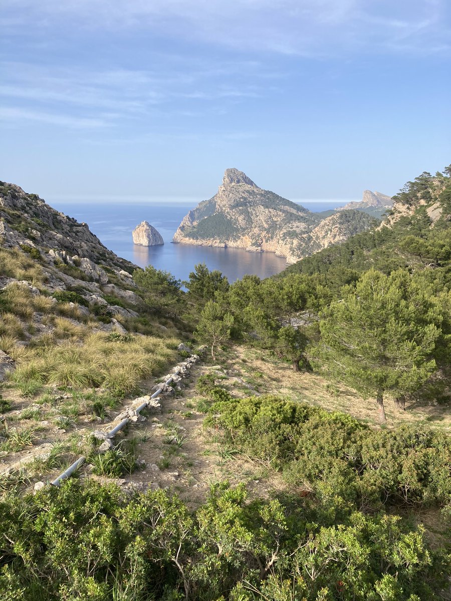 danbates_LGi's tweet photo. Great views from the Coll de Creueta #insearchofup #aatr #Mallorca https://t.co/LycHxeLBX1