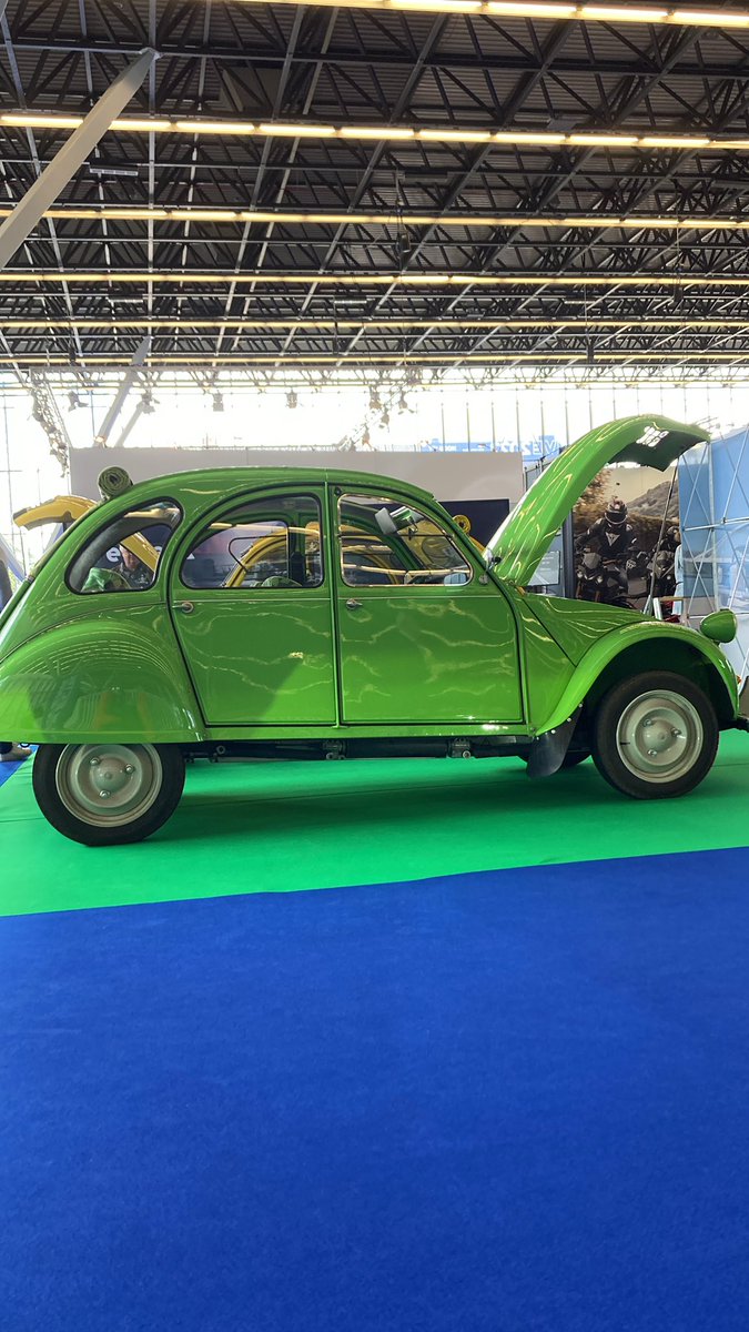 #FullyChargedEurope #fullychargedlive @FullyChargedShw It was great! Many thanks. This is my husbands electric fast charging 2CV #proud @FullyChargedUK @RAI_Amsterdam