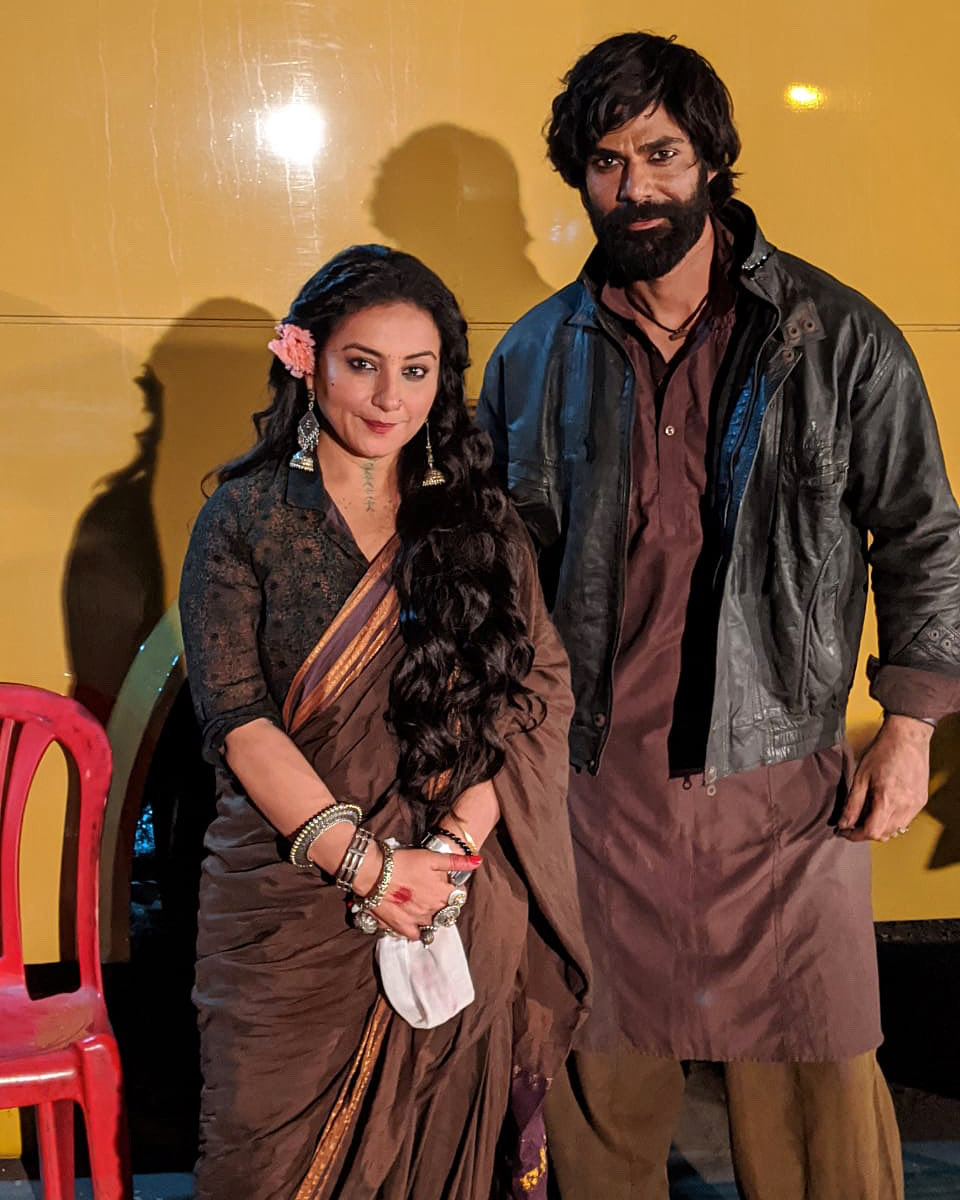 RaviAwana19's tweet photo. My pleasure working with you all❤️❤️❤️
#dhakkad #dhakkadmovie #kangana #kanganafans #arjunrampal #arjunrampalfans #divyadutta #gratitude 🙏 https://t.co/DscHUtbmAM