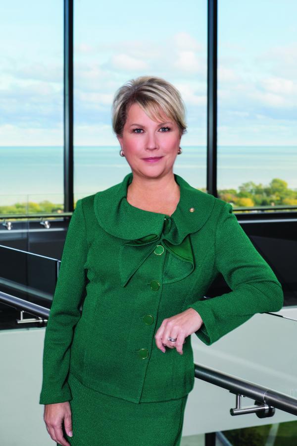 La presidenta electa Jennifer Jones está preparada para llevar a Rotary hacia un futuro vibrante y diverso on.rotary.org/3NeWY7a