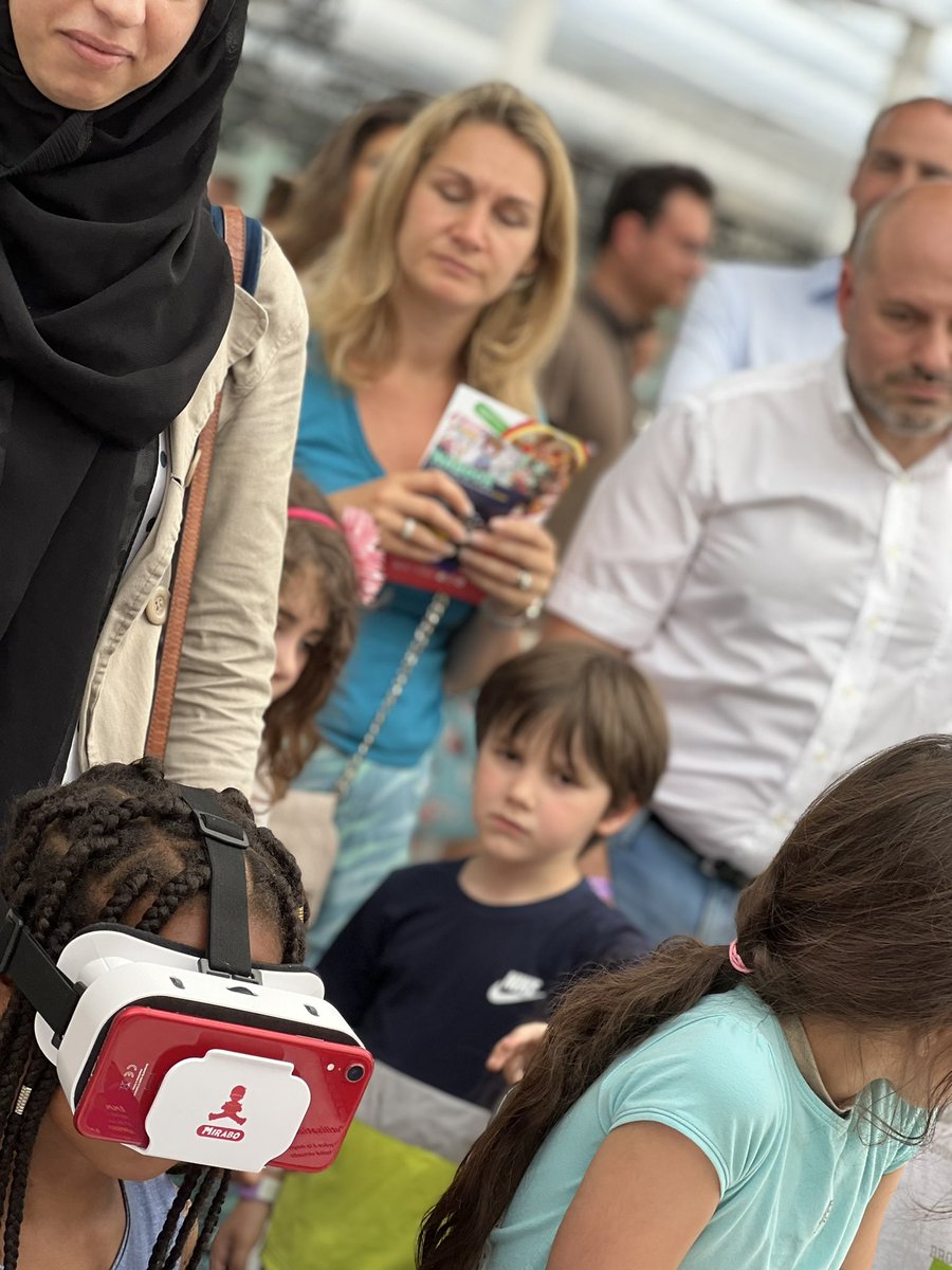 Innover en s’amusant pour un meilleur futur : 3 jours de <a href="/StartupForKids/">StartupForKids</a> #parissaclay l’évènement de l’agglo pour les kids à <a href="/centralesupelec/">CentraleSupélec</a>, avec <a href="/gdelasteyrie/">Grégoire de Lasteyrie</a>, Président de <a href="/agglopariSaclay/">Agglomération Paris-Saclay</a> et les élus communautaires. Une quarantaine d’ateliers pour imaginer demain.