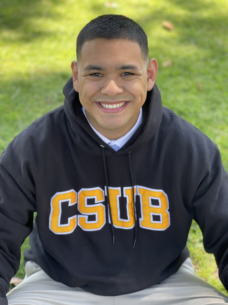 mreyna2's tweet photo. So proud of you Nicholas Reyna! I love you ALWAYS!!!! ~ Mom 🤗💕👨🏻‍🎓 #CSUB2022 https://t.co/kYaMVXtbbN