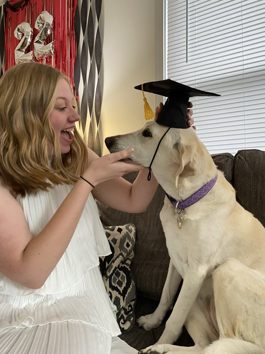 JackrabbitFans's tweet photo. @AugustanaSD @extrardenary #augiegrad https://t.co/Os7jnOpALJ