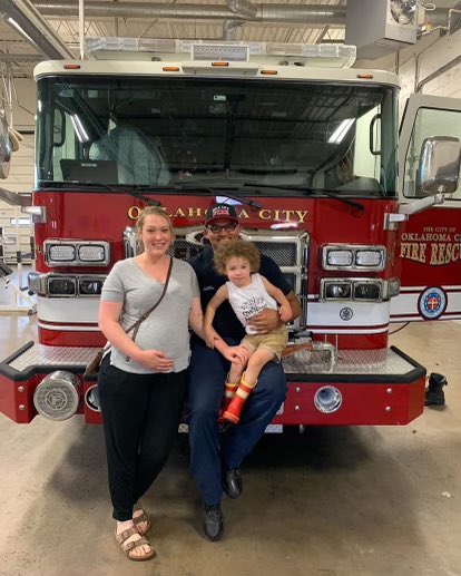 OKCFD's tweet photo. Growing up with a parent as a firefighter is the bestestest! #firekid https://t.co/dBJwthVUuE