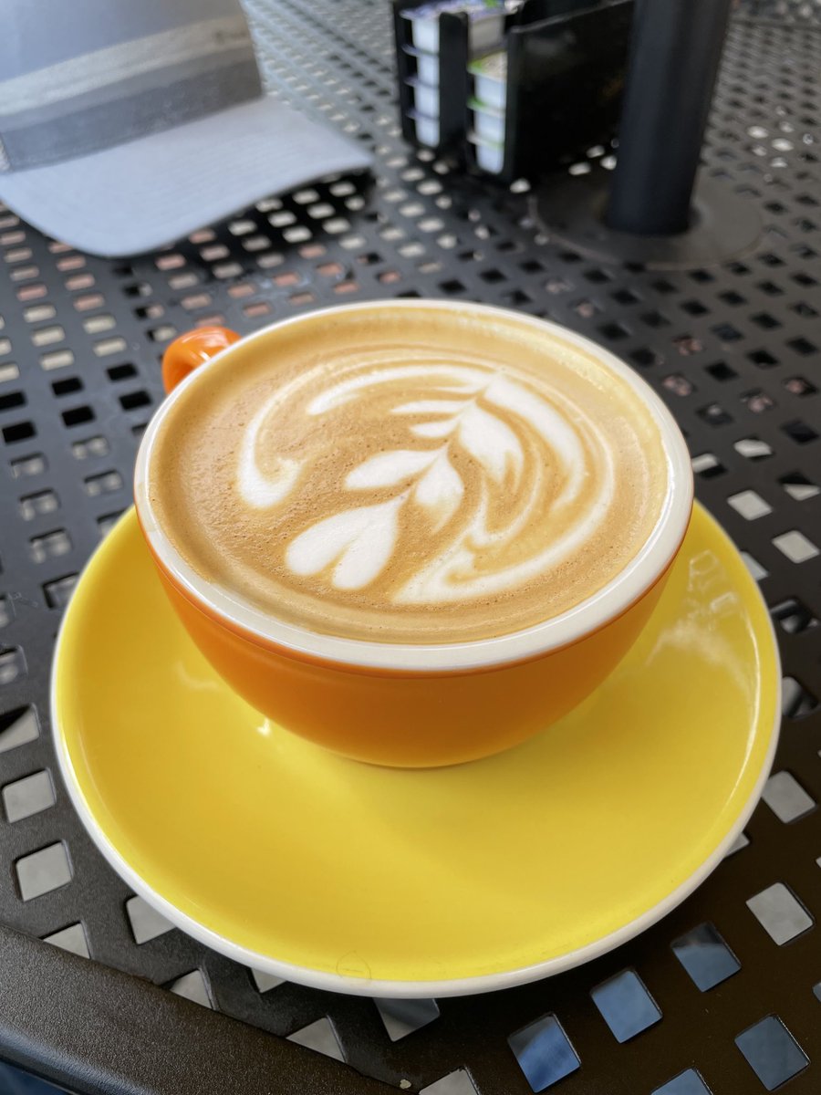 Mickey Yawn tweet media