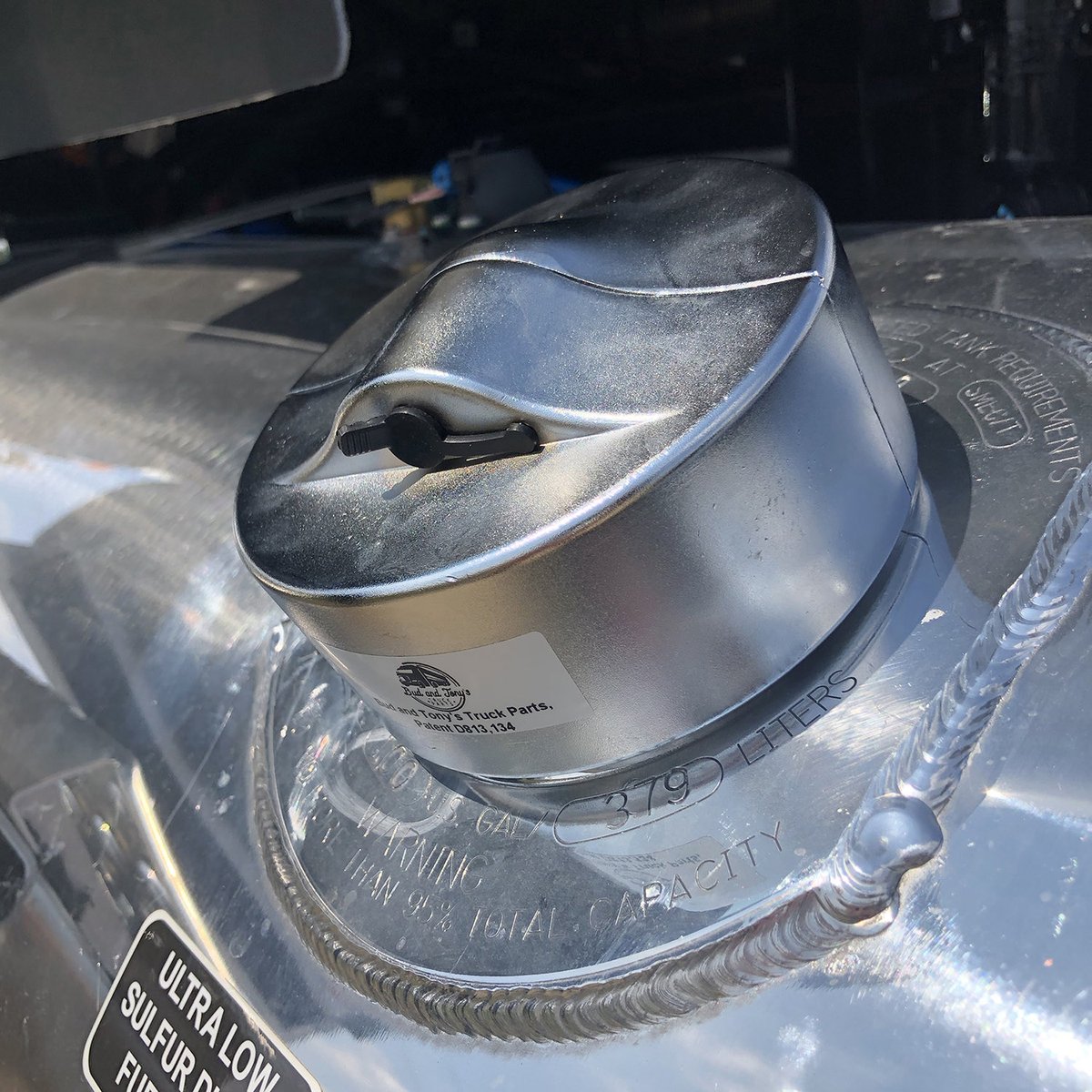 BudandTonys's tweet photo. PROTECT YOUR FUEL❗️With The BEST Fuel Tank Protection in The Industry! 👉BACK IN-STOCK &amp; READY TO SHIP! Fits Major Medium, Heavy-Duty &amp; Box Truck Models. Durable, Affordable, All-Weather Corrosion Proof LOCKING FUEL CAP COVERS! ✅ FREE SHIPPING > https://t.co/rErx5chDu8
#truckers https://t.co/OXKcYCVkDz
