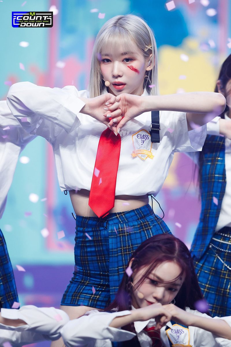 HYEJUfr_FAN's tweet photo. ꒰ 📸 ꒱ | UPDATE PHOTO
‣ Voici des photos de Hyeju prises lors de la performance de SHUTDOWN à 'MCOUNTDOWN' :
#HongHyeju #홍혜주 #CLASSy #클라씨 #CLASSy_SHUTDOWN_OUT #CLASSyデビューおめでとう #클라씨_데뷔_축하해 https://t.co/lrxvT0QEY0