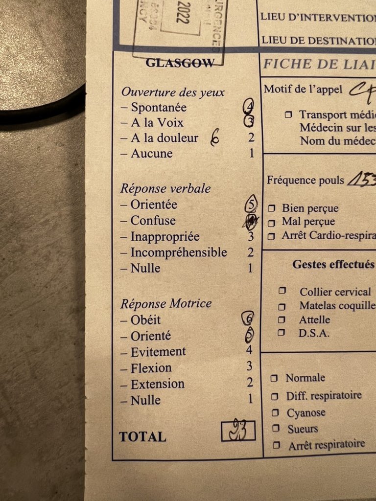 adrenergique's tweet photo. La patiente est Glasgow 23. Soit bcp plus que le mec qui a rempli la fiche bilan. #LTUrgences https://t.co/qzrZ6Es60j