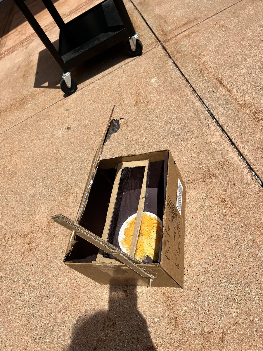 Mrs_Simoni's tweet photo. Solar cooker test day! Environmental Science students had to research, design, and make a solar cooker that they could cook with.  We tested their designs making nachos. #survivalskills #usingthesunforcooking @SBRileyhigh https://t.co/DUK3ids0BJ