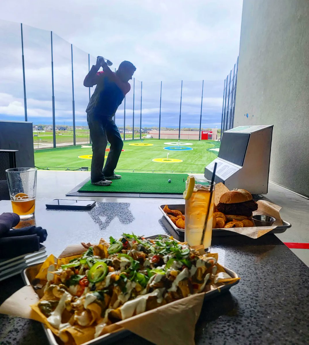 AmandaLeaLinder's tweet photo. A few of my favorite things🏌♂️❤️⛳️ #golfdate #daydate #dateyourspouse https://t.co/XMMgiRoiAo