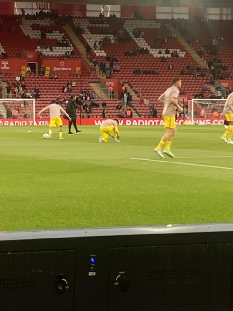 punkyfish96's tweet photo. Always rains no matter what time of the year #Southampton away.
Right result though #YNWA #Kloppite https://t.co/ZynTTnIV6b