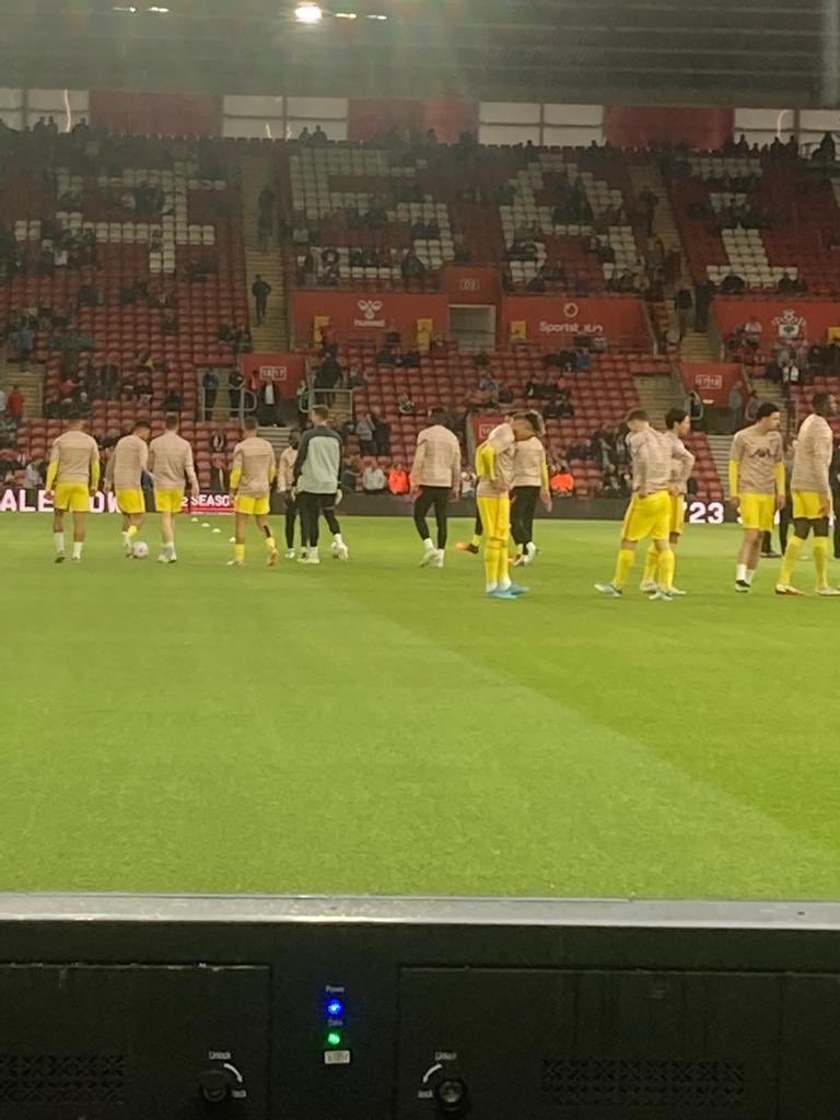 punkyfish96's tweet photo. Always rains no matter what time of the year #Southampton away.
Right result though #YNWA #Kloppite https://t.co/ZynTTnIV6b