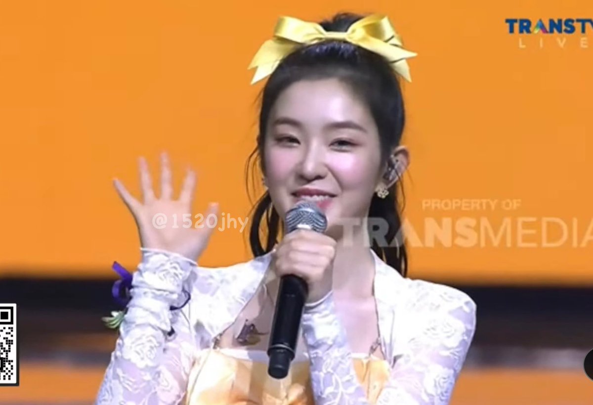 1520jhy's tweet photo. CANTIK BGT 😭💗 #Irene #Joy #Yeri #seulgi #INAfeelmyRedVelvet #AllobankFest2022_RedVelvet #AlloRV_WelcomeToINA https://t.co/usEZsdXvvr